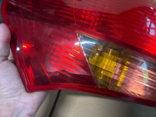 bontott KIA VENGA Bal Külső Hátsó Lámpa