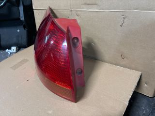 bontott KIA VENGA Bal Külső Hátsó Lámpa