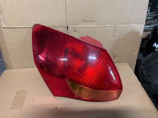 bontott KIA VENGA Bal Külső Hátsó Lámpa