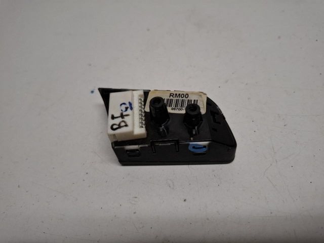 bontott KIA VENGA Bal Multikormány Kapcsoló