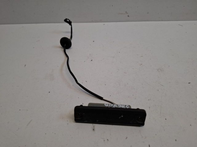 bontott KIA VENGA Csomagtérajtó Kilincs