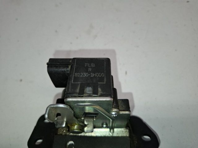 bontott KIA VENGA Csomagtérajtó Zárszerkezet