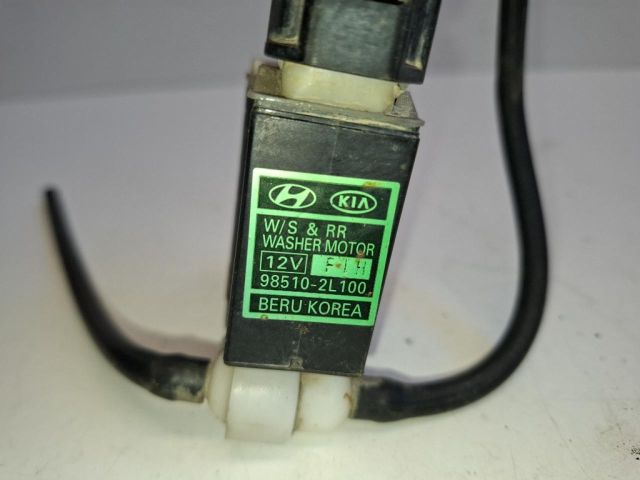 bontott KIA VENGA Első Ablakmosó Szivattyú