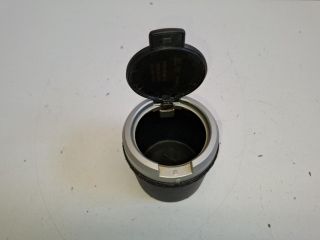 bontott KIA VENGA Első Hamutartó