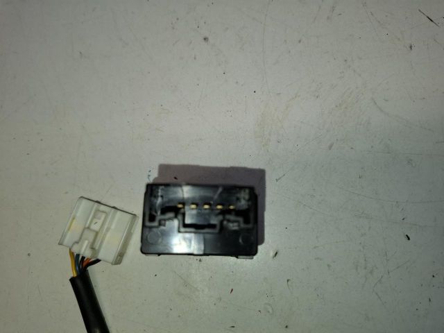 bontott KIA VENGA Fényszórómagasság Állító Kapcsoló