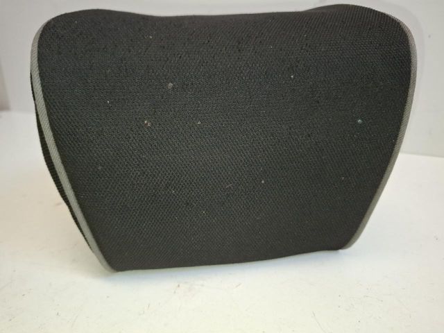 bontott KIA VENGA Hátsó középső Fejtámla