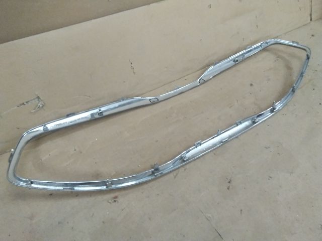 bontott KIA VENGA Hűtőrács