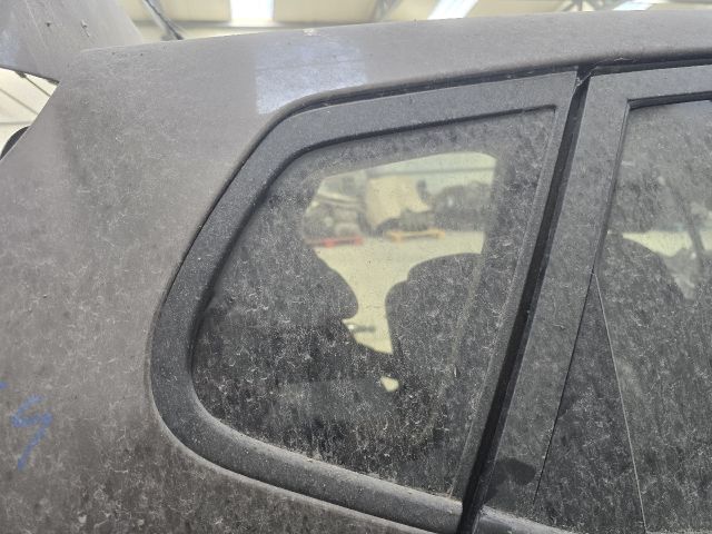 bontott KIA VENGA Jobb C Oszlop Oldalablak Üveg