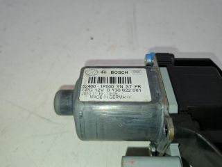 bontott KIA VENGA Jobb első Ablakemelő Motor