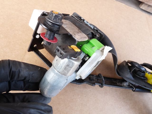 bontott KIA VENGA Jobb első Biztonsági Öv