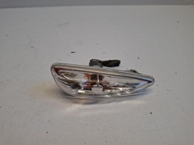 bontott KIA VENGA Jobb első Irányjelző