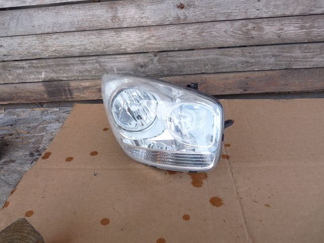 bontott KIA VENGA Jobb Fényszóró