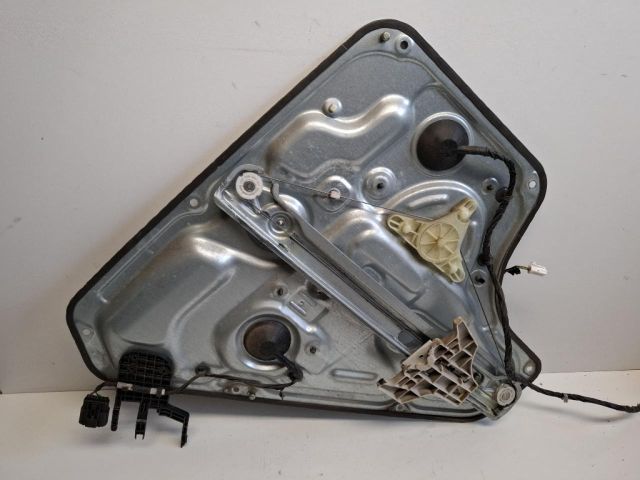 bontott KIA VENGA Jobb hátsó Ablakemelő Szerkezet (Elektromos)