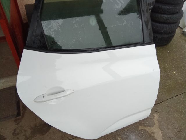 bontott KIA VENGA Jobb hátsó Ajtó (Üres lemez)