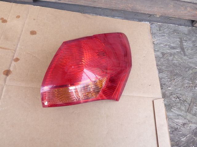 bontott KIA VENGA Jobb Hátsó Lámpa