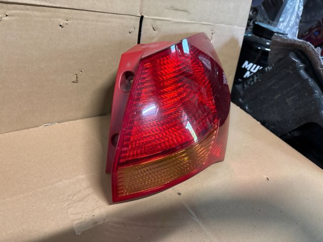 bontott KIA VENGA Jobb Külső Hátsó Lámpa