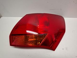 bontott KIA VENGA Jobb Külső Hátsó Lámpa