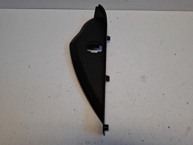 bontott KIA VENGA Jobb Műszerfal Oldalkárpit