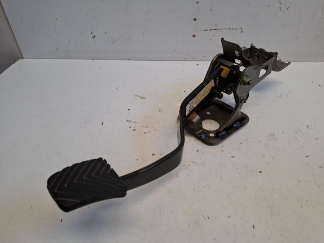 bontott KIA VENGA Kuplung Pedál