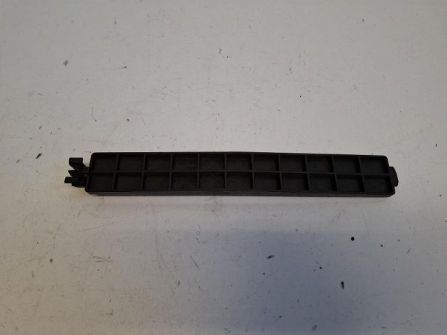 bontott KIA VENGA Pollenszűrő Fedél