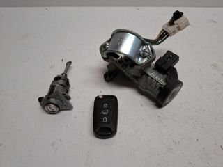 bontott KIA VENGA Zárbetét Szett