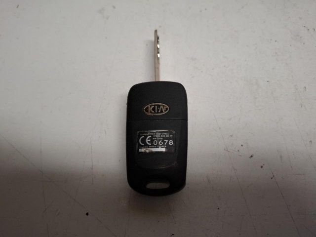 bontott KIA VENGA Zárbetét Szett