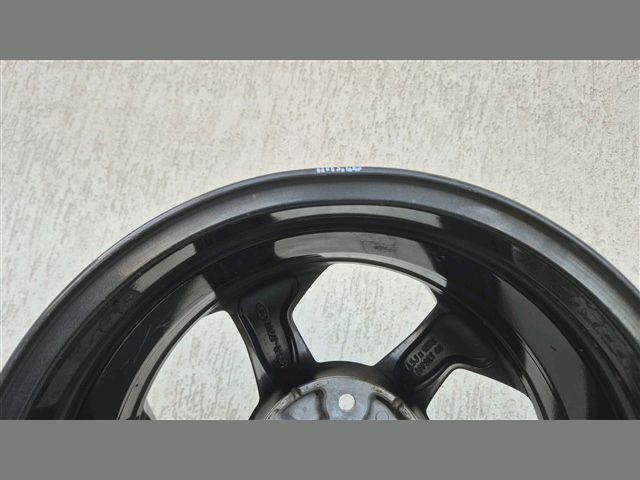 bontott KIA XCEED Alufelni (1 db)