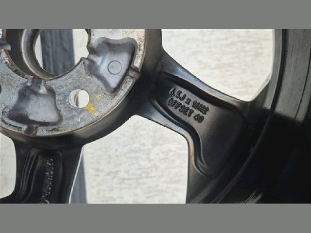 bontott KIA XCEED Alufelni (1 db)