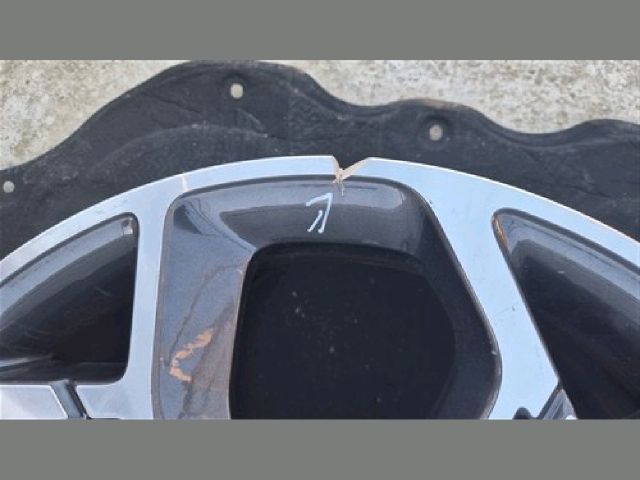 bontott KIA XCEED Alufelni (1 db)