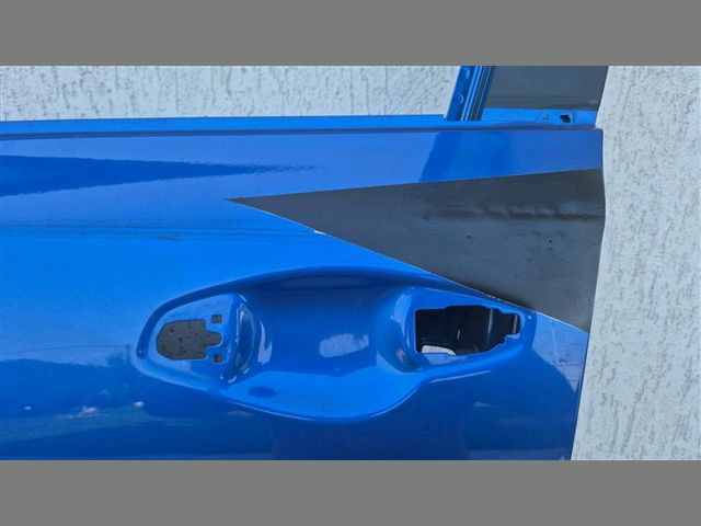 bontott KIA XCEED Bal első Ajtó (Üres lemez)