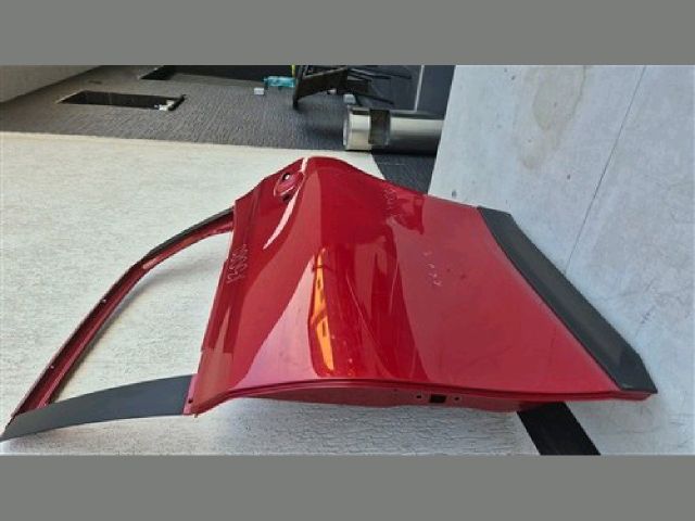 bontott KIA XCEED Bal hátsó Ajtó (Üres lemez)