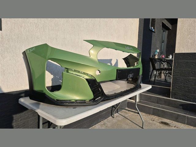 bontott KIA XCEED Első Lökhárító (Részeivel)