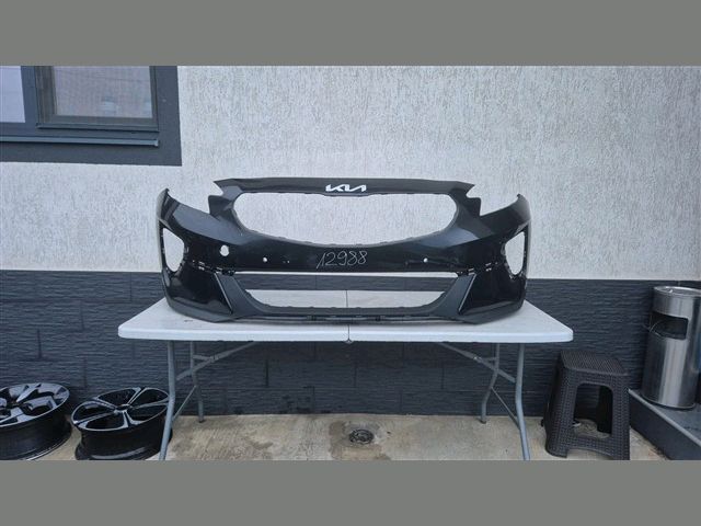 bontott KIA XCEED Első Lökhárító (Részeivel)