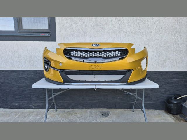bontott KIA XCEED Első Lökhárító (Részeivel)