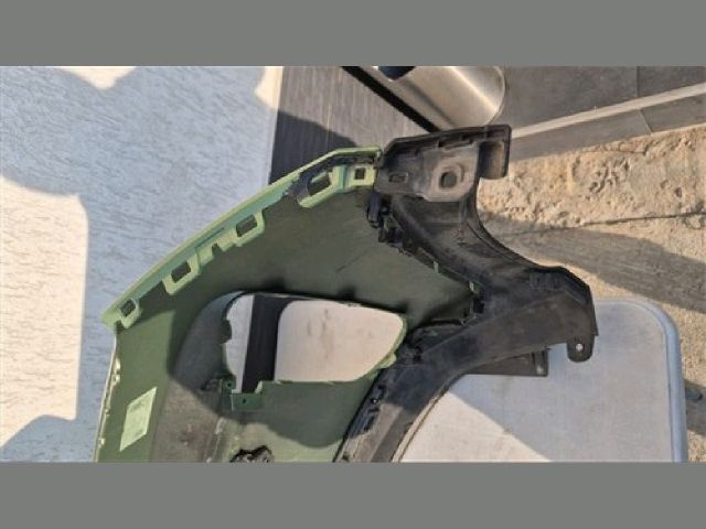 bontott KIA XCEED Első Lökhárító (Részeivel)