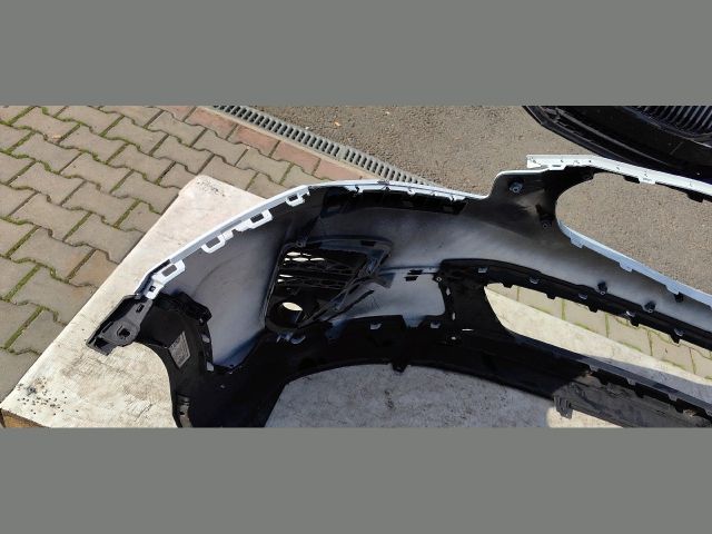 bontott KIA XCEED Első Lökhárító (Üresen)