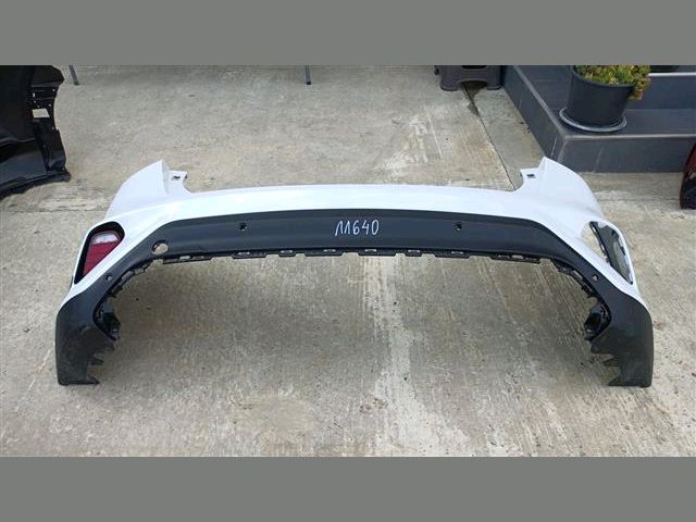 bontott KIA XCEED Hátsó Lökhárító (Részeivel)