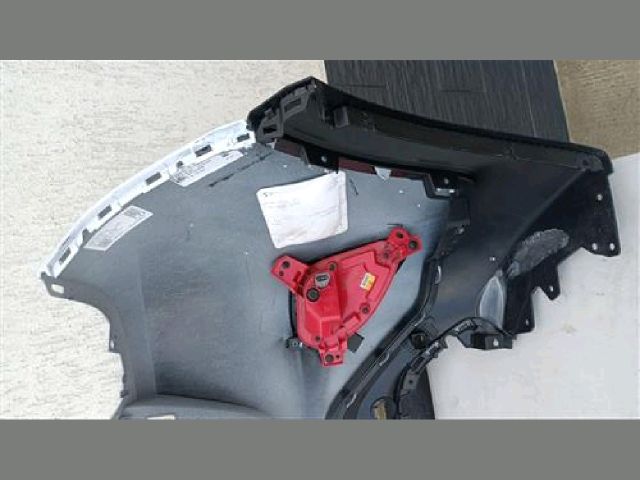 bontott KIA XCEED Hátsó Lökhárító (Részeivel)