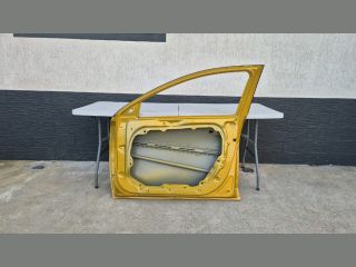 bontott KIA XCEED Jobb első Ajtó (Üres lemez)