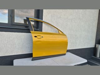 bontott KIA XCEED Jobb első Ajtó (Üres lemez)