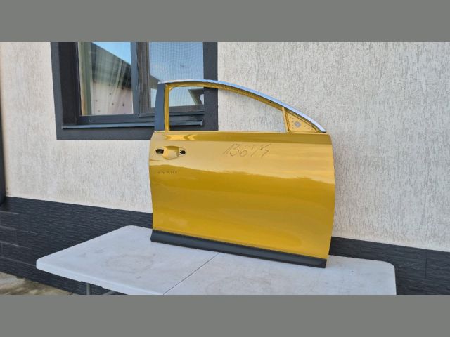 bontott KIA XCEED Jobb első Ajtó (Üres lemez)