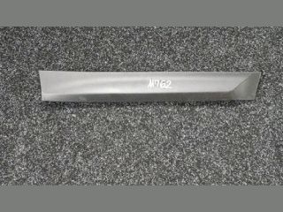 bontott KIA XCEED Jobb hátsó Ajtó Díszléc