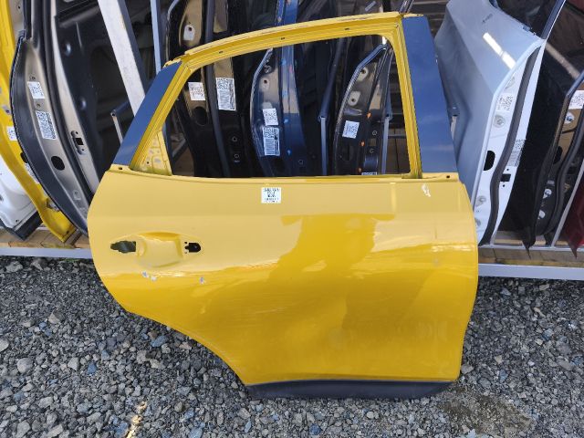 bontott KIA XCEED Jobb hátsó Ajtó (Üres lemez)