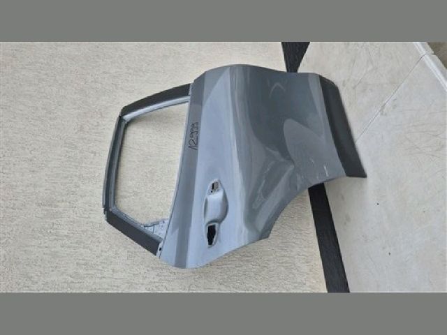 bontott KIA XCEED Jobb hátsó Ajtó (Üres lemez)