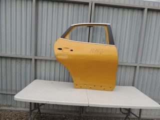 bontott KIA XCEED Jobb hátsó Ajtó (Üres lemez)