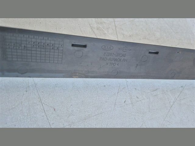 bontott KIA XCEED Jobb Tetősín