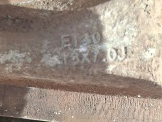 bontott  KOLEOS Gumiabroncs Szett