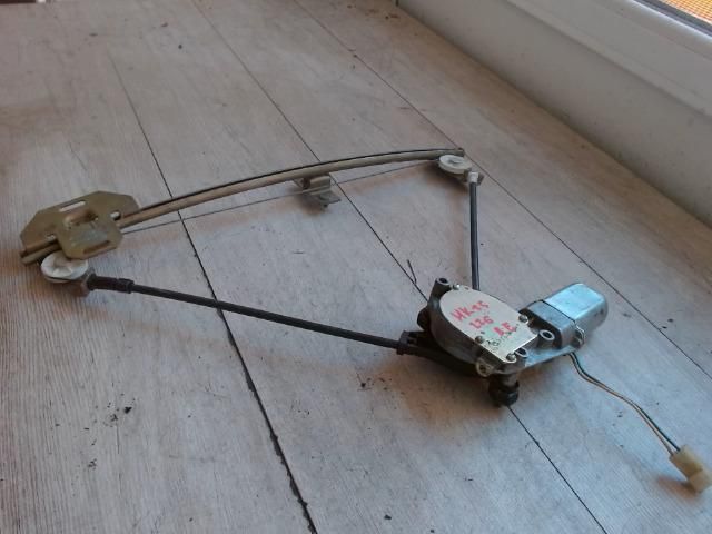 bontott LADA 110 Bal első Ablakemelő Szerkezet (Elektromos)