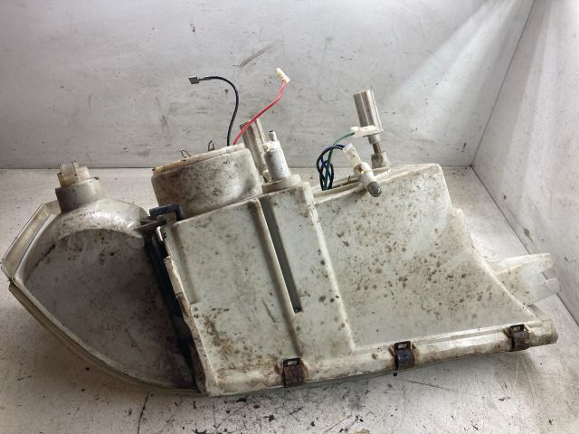 bontott LADA 110 Bal Fényszóró