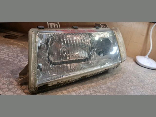 bontott LADA 110 Bal Fényszóró